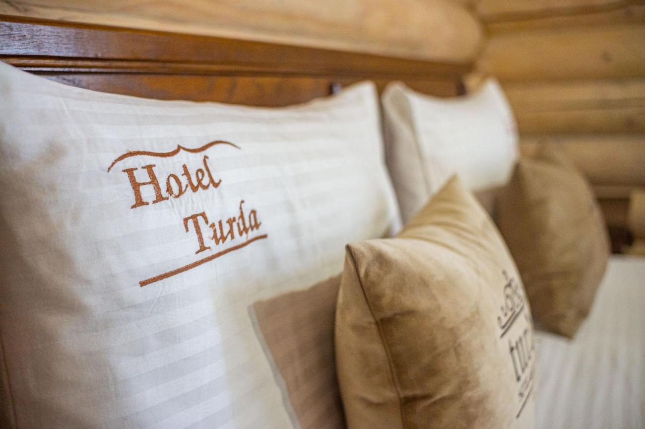 Guest House Turda บูโคเวล ภายนอก รูปภาพ