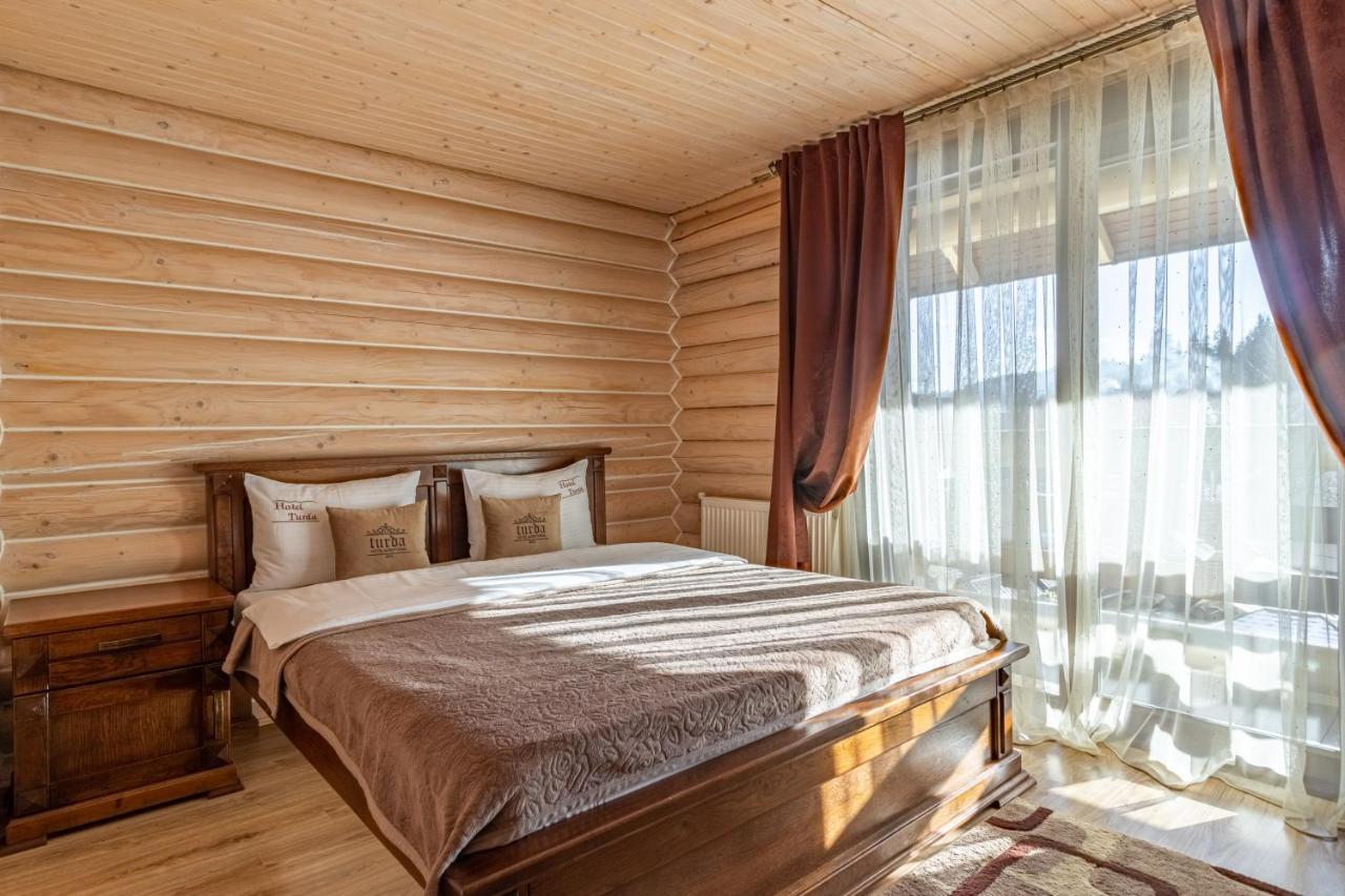 Guest House Turda บูโคเวล ภายนอก รูปภาพ