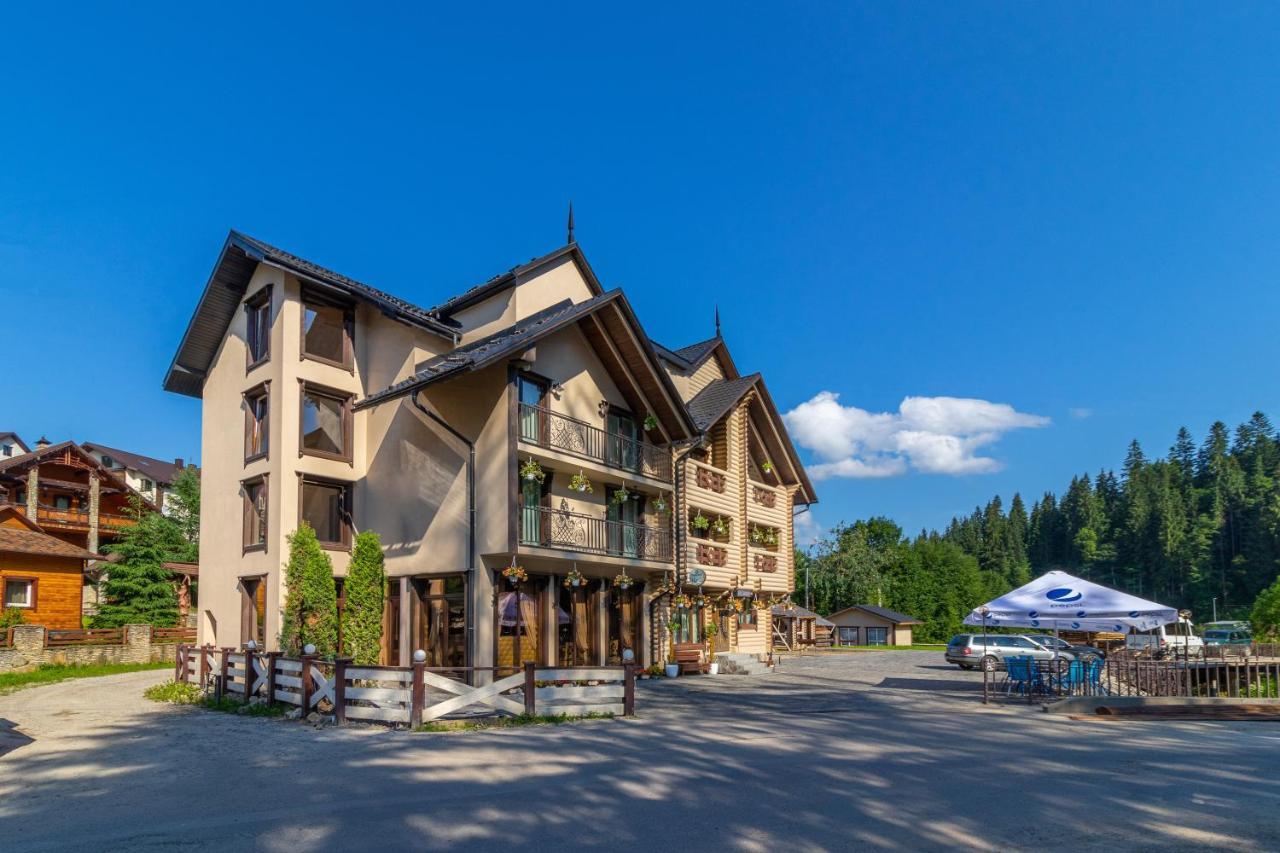 Guest House Turda บูโคเวล ภายนอก รูปภาพ
