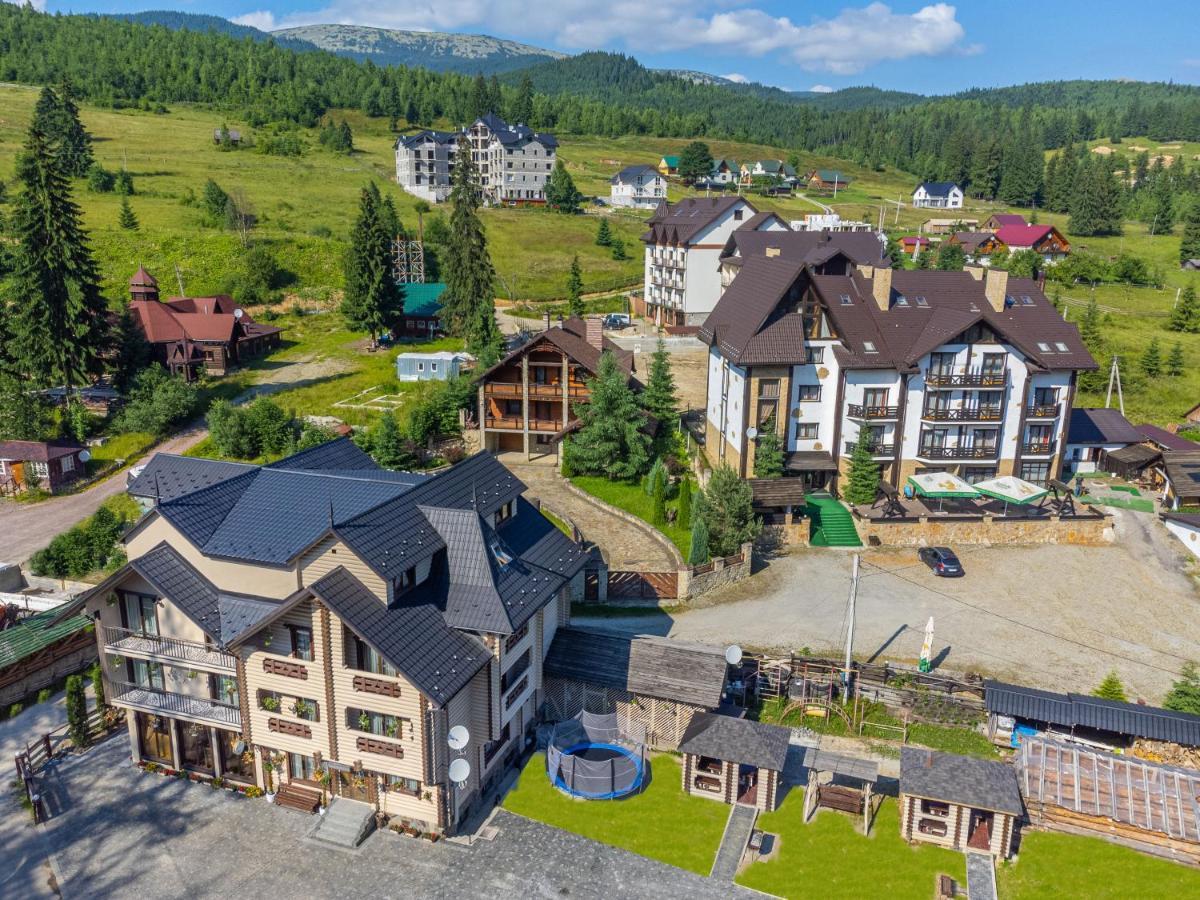 Guest House Turda บูโคเวล ภายนอก รูปภาพ