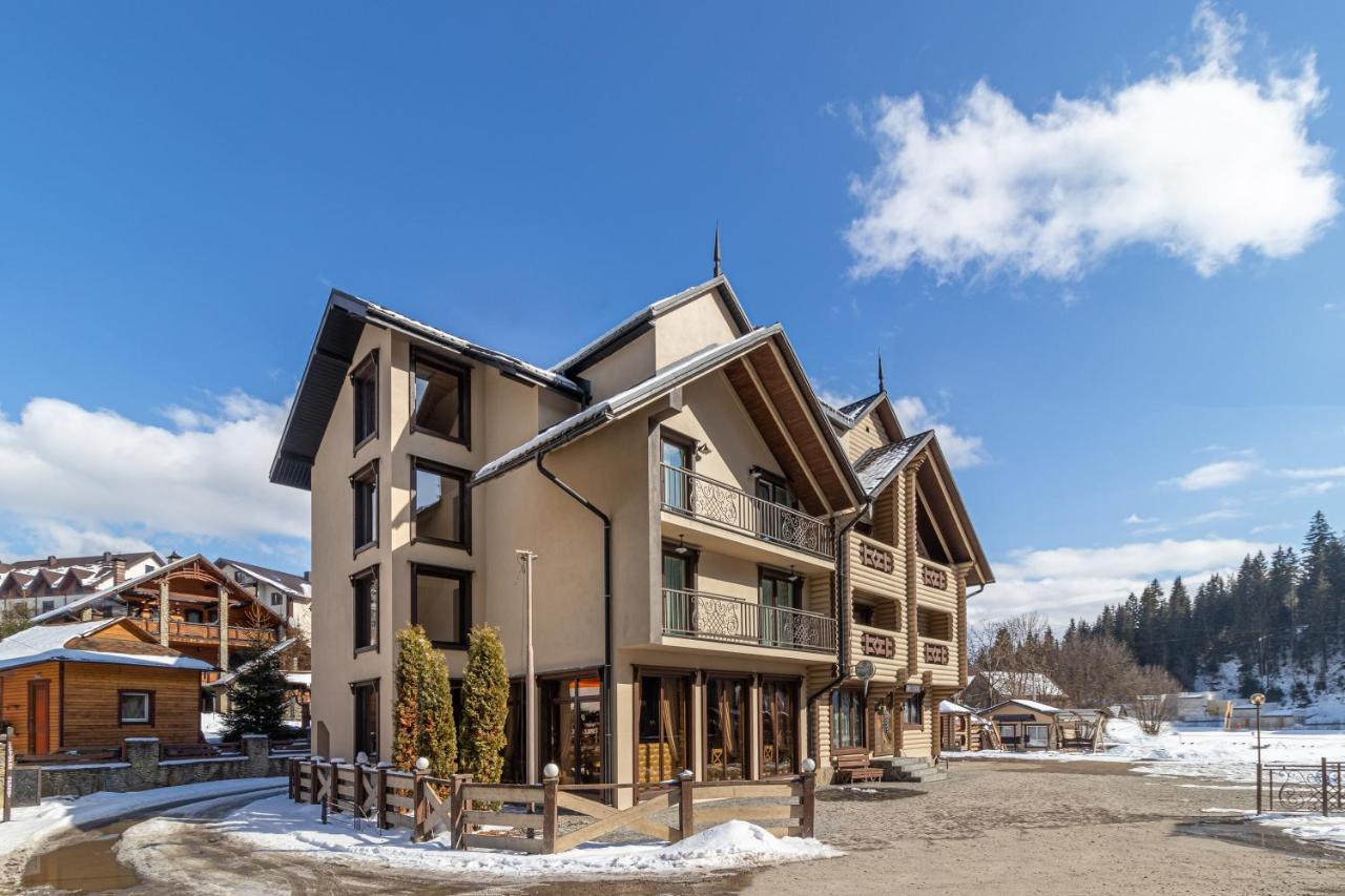 Guest House Turda บูโคเวล ภายนอก รูปภาพ