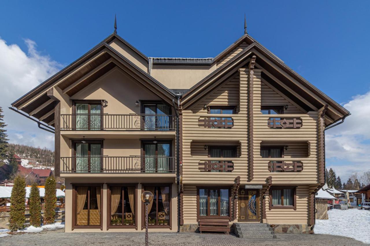 Guest House Turda บูโคเวล ภายนอก รูปภาพ