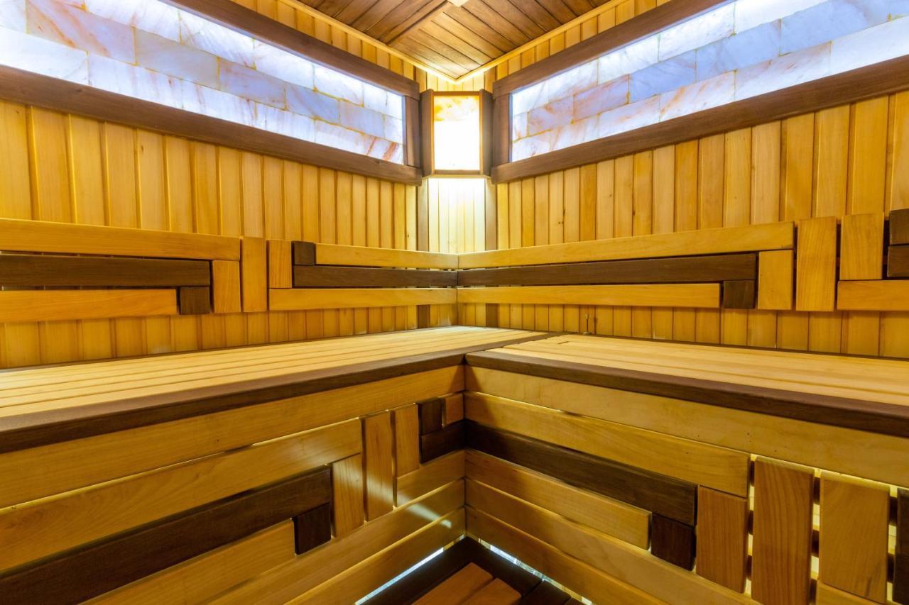 Guest House Turda บูโคเวล ภายนอก รูปภาพ